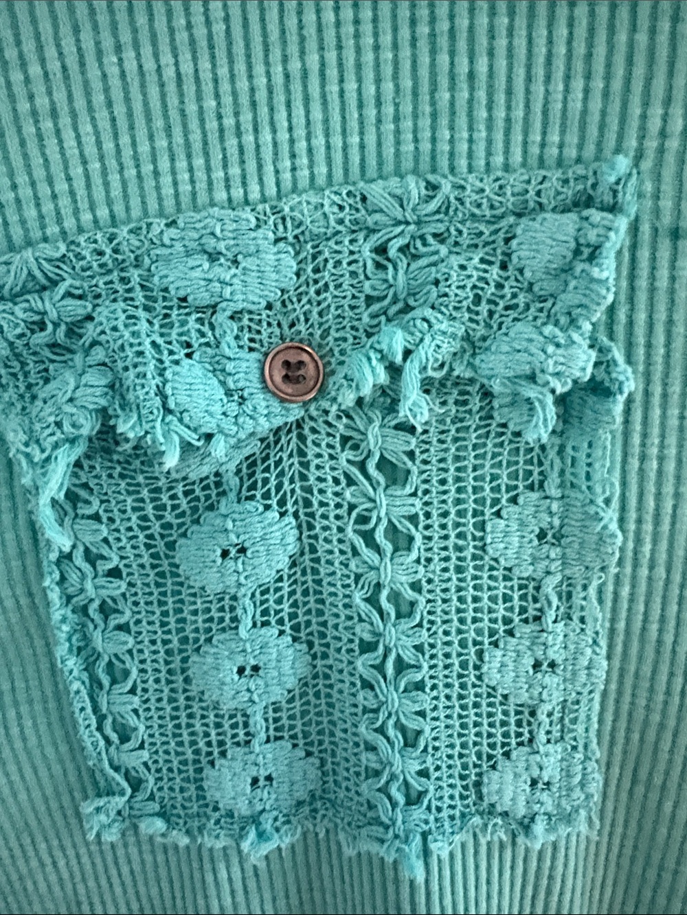 POL Turquoise Crochet-Pocket Button-Front Top - Picture 3 of 7